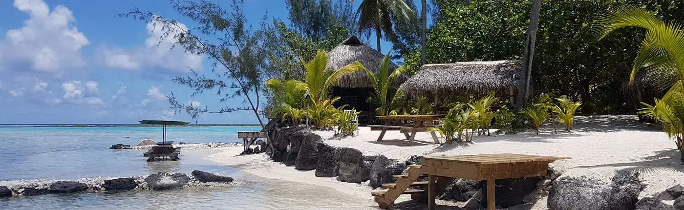 lagoon-service-bora-bora-boat